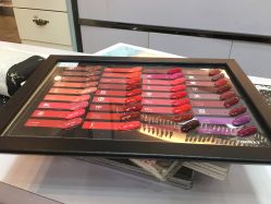 -美斯洛美甲美睫连锁店