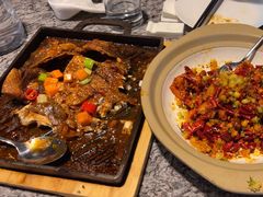 -彩云天云南餐厅