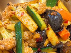 山城麻辣素香锅-轻蔬不用等·素食(江苏路店)