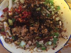 -拈签一笑黄牛肉辣卤串串