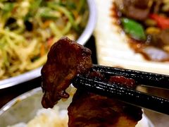 葱爆羊肉-金手勺东北菜(上庄店)