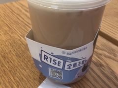 -梅龙镇广场