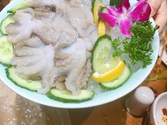 -佬土鹅肠火锅(中建大观店)