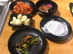 -肉甲韩国木炭烤肉(新壹街1店)