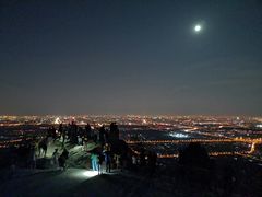 -鬼笑石后山停车场