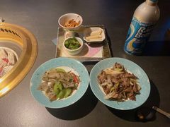 -铭牛烧肉·和牛海鲜自助(高新月牙湖店)