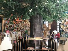 -钟书阁(松江泰晤士小镇店)