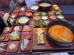 -银米·云南传统过桥米线(双廊黑金冠店)