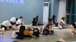 -STAR舞蹈工作室