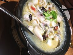 老酸菜炖鱼-老灶房-四川土菜(铁牛广场店)