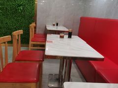 卡座-百年尹氏汤包(湖南路狮子桥店)