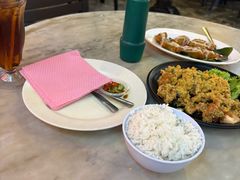 -大树下海鲜饭店