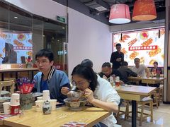-魔都三兄弟酸辣粉·蘸卤炸串(虹桥万科店)