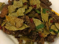 -唐师傅湘西名菜馆(武陵路店)