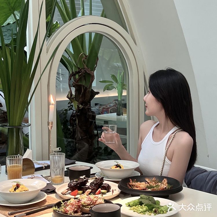 大理💚🪴置身于绿野仙踪的仪式感晚餐🍴太美了