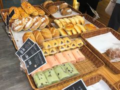 -塩パン(文昌店)