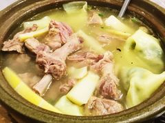 馄饨老鸭煲-老品芳