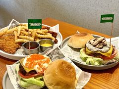 -Thanks美式餐厅(汉堡咖啡店)