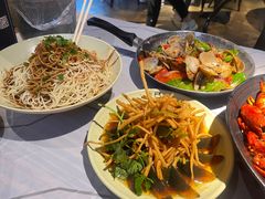 -巴厘龙虾·榜首油焖大虾(音乐学院·沿江酒馆店)
