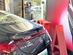 -宁波之星奔驰4S店(海曙店)