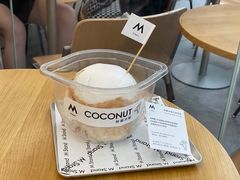 -M Stand(上海人民广场来福士店)