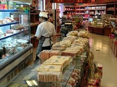面包甜点陈列柜-百年义利(幸福大街店)