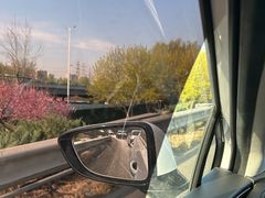 -北京保利大厦酒店(东四十条地铁站店)