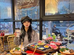 -楠小云·云南鲜菌·鲜牛自助火锅(九眼桥店)