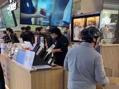 -霸王茶姬(上海静安大悦城店)