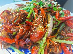 -乡土黄·鲜牛肉火锅·小龙虾(兴业街店)
