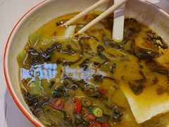 -小六鱼你.下饭酸菜鱼(益田假日广场店)