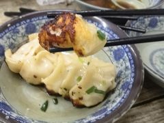 鲜肉煎饺-无名氏宵夜小摊(祝家三姐妹馄饨店)