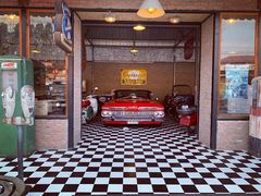 -席娜卡琳火车铁道夜市