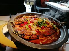 -鸣记脆皮烤鱼(三八广场店)