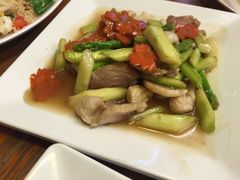 -J Daeng Seafood
