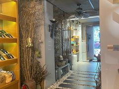 -泰·菩提树下[泰式按摩x精油SPAx肩颈头疗](新景店)