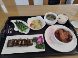-爱陪伴尊享月子中心(国际店)