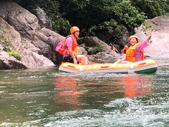 -安吉龙王山峡谷漂流