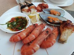 -亮马河饭店翠雅咖啡厅