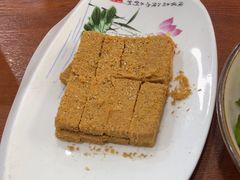 -湖南人家湘菜馆(镇江路店)