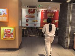 -麦当劳(伟城广场店)