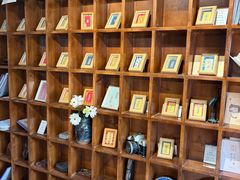 -邊城書店