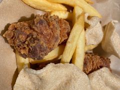 卤辣鲜炸鸡小吃拼盘-乐凯撒披萨(蛇口花园城店)