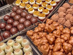 -Laderach 莱德拉(上海环贸iapm店)