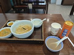 -蟹上黄·蟹黄面·江南糖水(人民广场店)