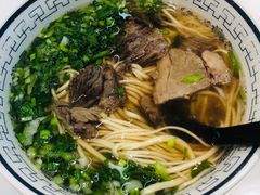 -陇兴楼兰州拉面(西安咸阳国际机场店)