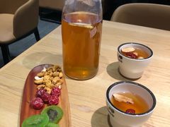 -山城外·非遗酸菜鱼(新都汇融店)