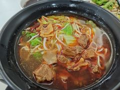 -清能·清江酒店(夷陵广场CBD中心店)