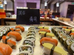 -夏阳湖皇冠假日酒店-自助餐厅