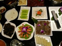 -唯爱KTV聚会餐厅(仙林东城汇店)